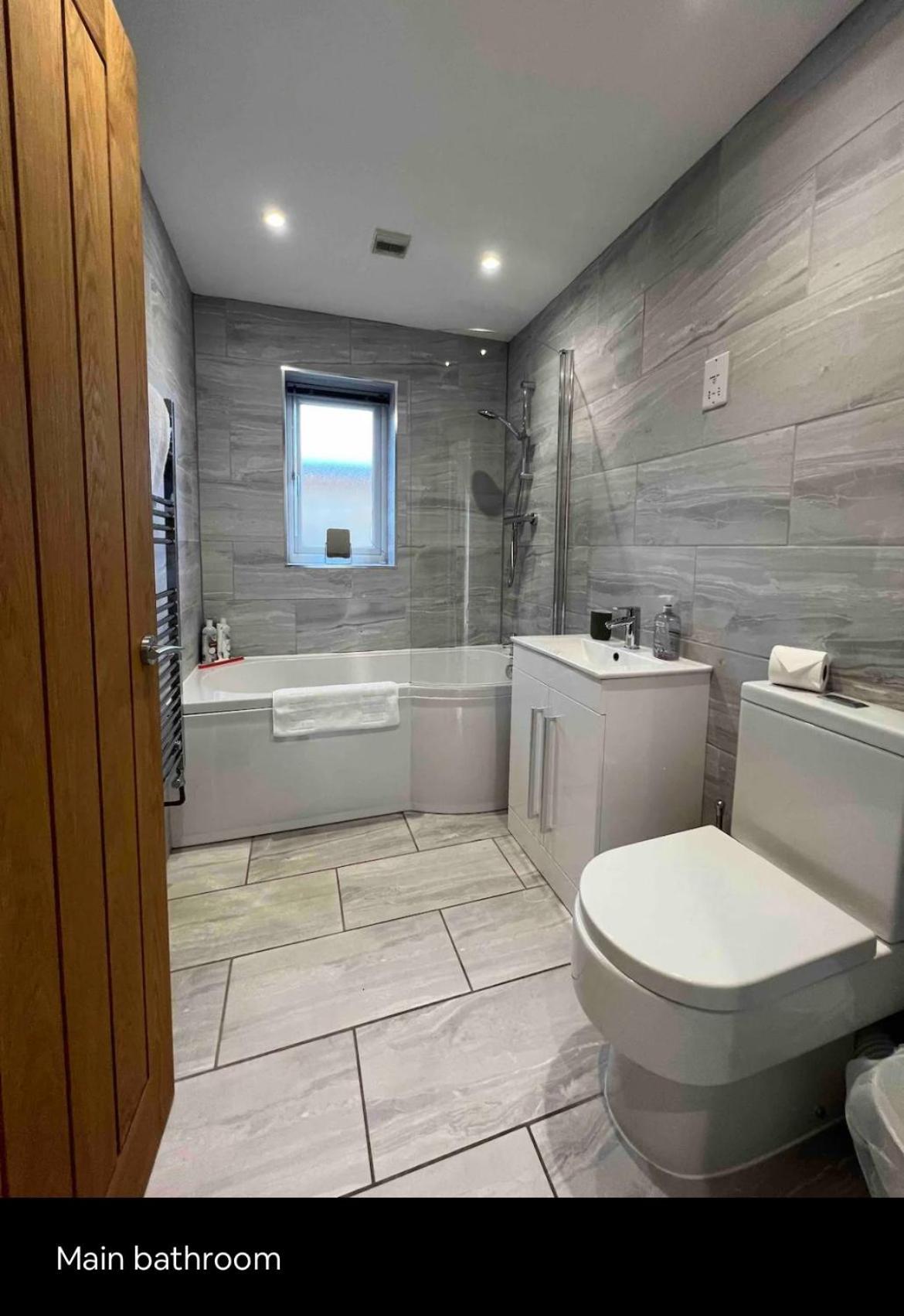 Green 3 Bed Bungalow With En-Suite And Parking Felton  Eksteriør billede